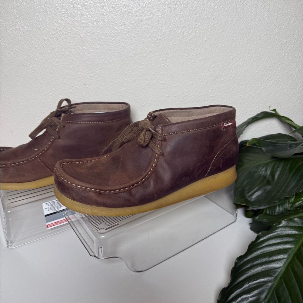 Clarks Men's Brown Chukka Boots - Picture 5 of 8